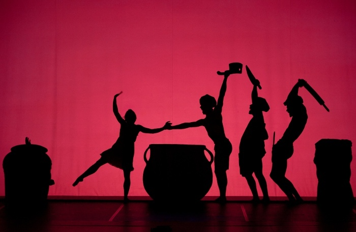 Resultado de imagem para Pilobolus Dance Theatre "Shadowland"