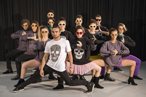 Bingo_photo Silvia Machado_coreographer Rafael Gomes with dancers_São Paulo Companhia de Dança