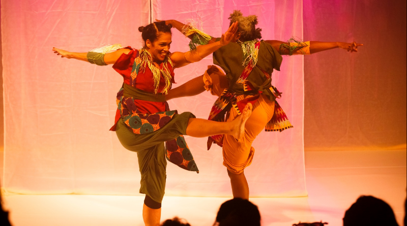 Ouvindo Passos Cia. de Dança apresenta “Xirê de Erê” no Sesc Consolação